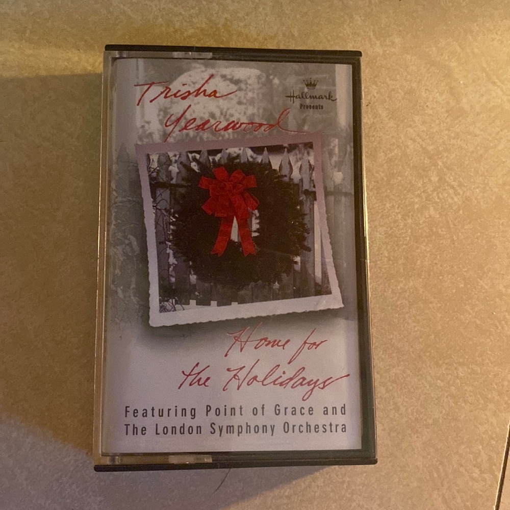 Hallmark home for‎ the holidays cassette